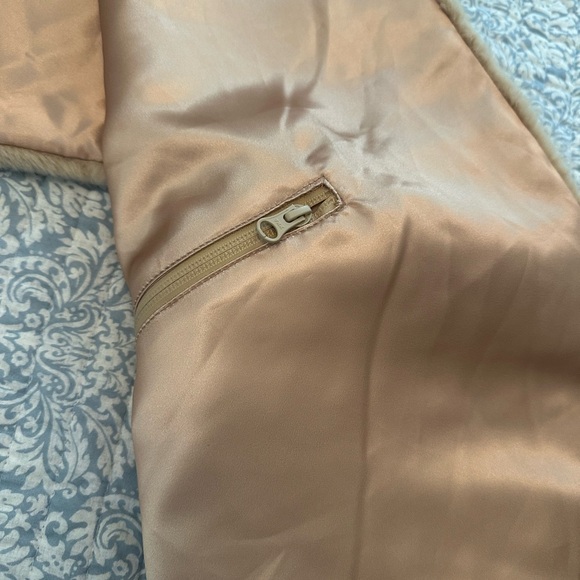 Pretty Rugged faux fur super soft perfect camel SCARF& CAPE/shawl From SharkTank - Picture 4 of 11